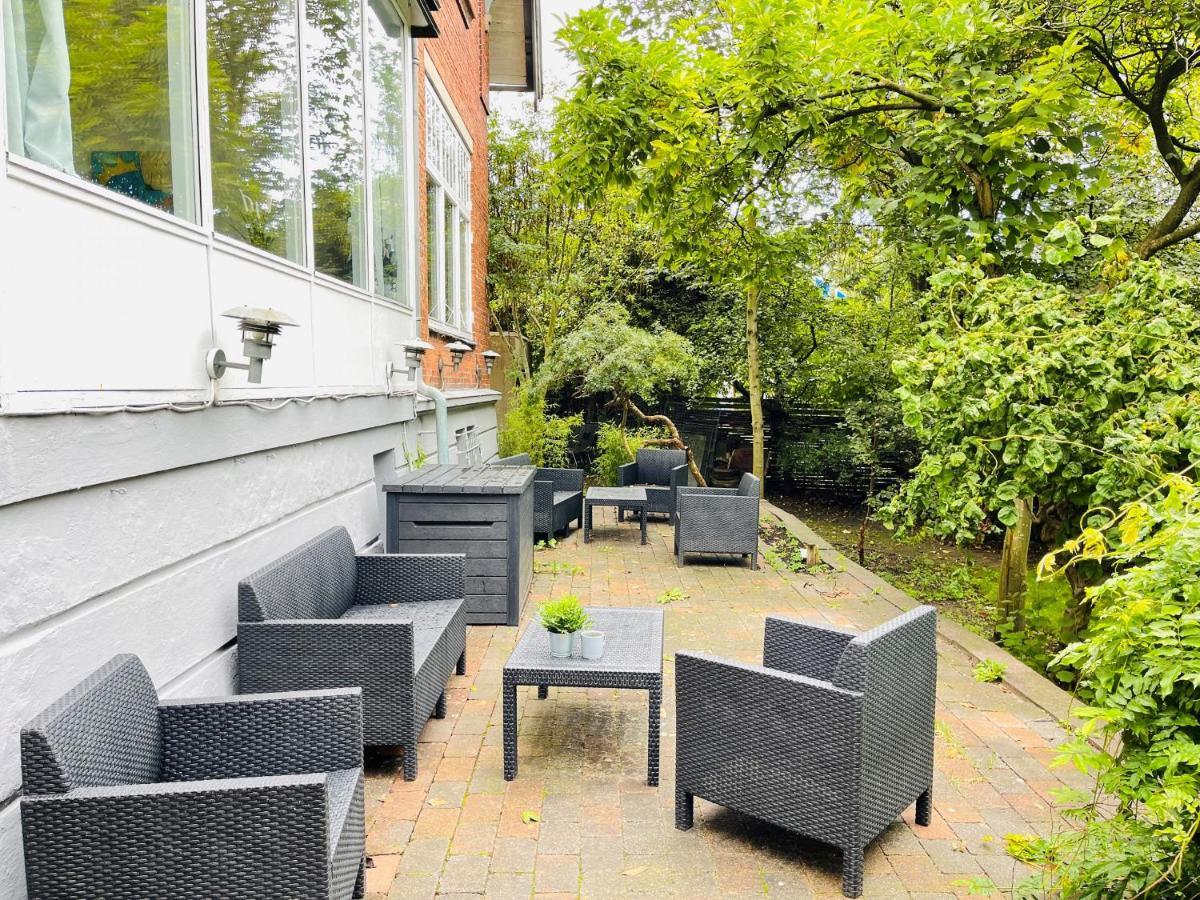 Aday - Aalborg Mansion - Big Apartment With Garden Ngoại thất bức ảnh